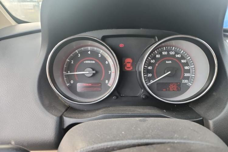 Used Bestune B50 2013 1.6L manual luxury version
