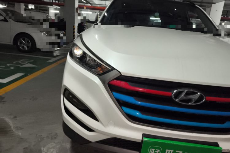 Used Hyundai Tucson 2018 1.6T Dual-Clutch Two-Wheel Drive 15th Anniversary Special Edition Right Front Headlight