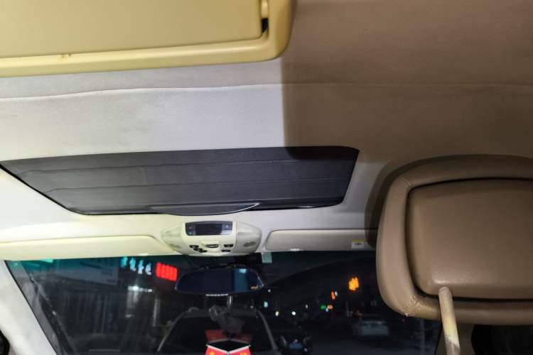 Used Mercedes-Benz Viano 2011 2.5L Navigator Edition
