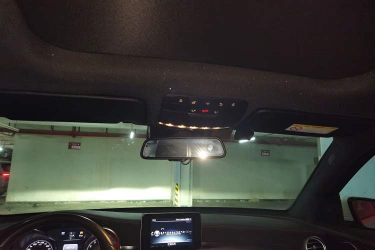 Used Mercedes-Benz GLC 2016 GLC 300 4MATIC Dynamic Model Headliner