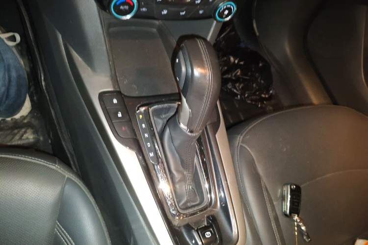 Used Chevrolet Malibu 2016 2.0L Automatic Luxury Edition
