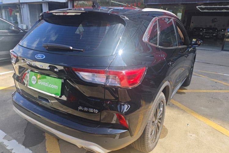 Used Ford Escape 2024 EcoBoost 245 Two-Wheel-Drive Titanium Edition