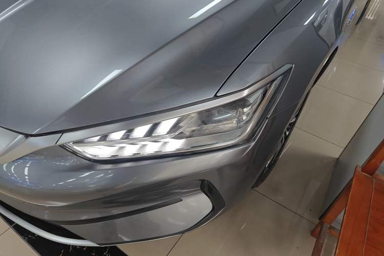 Used BYD Qin PLUS 2021 EV 500KM Luxury Model