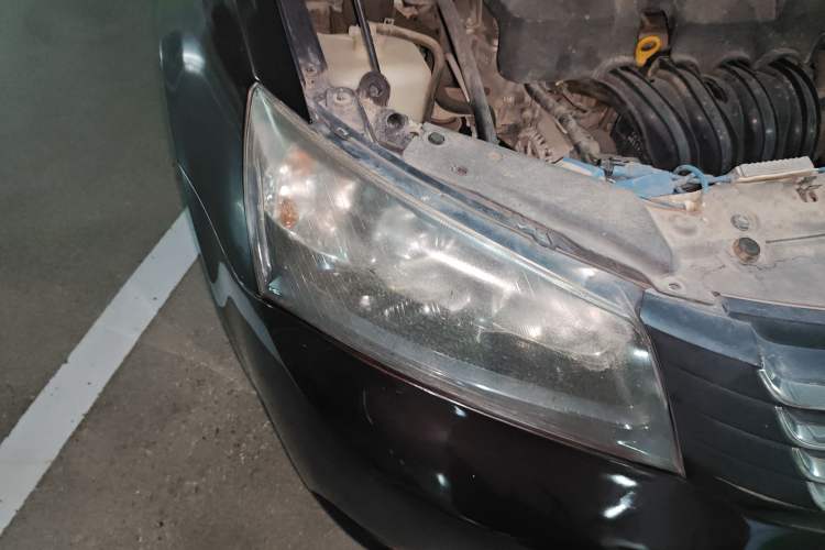 Used Geely Auto Classic Emgrand 2013 Sedan 1.5L Manual Elite Model Right Front Headlight