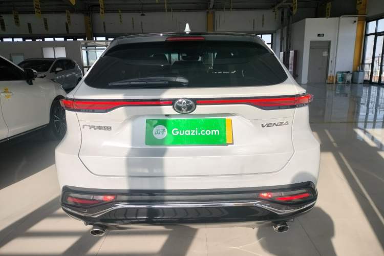 Used Toyota Venza 2023 2.0L CVT Two-Wheel Drive Luxury Edition