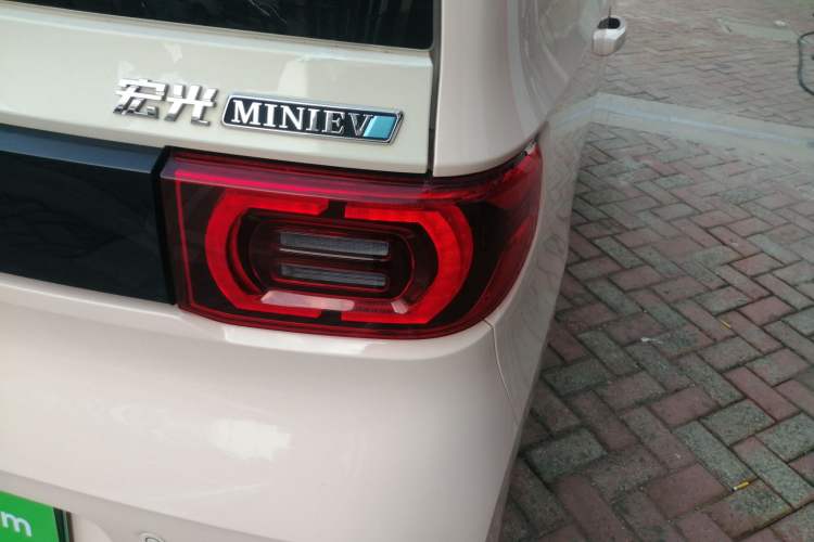 Used Wuling Hongguang MINIEV 2021 Macaron Fashion Edition Lithium-Ion Battery Exterior 3
