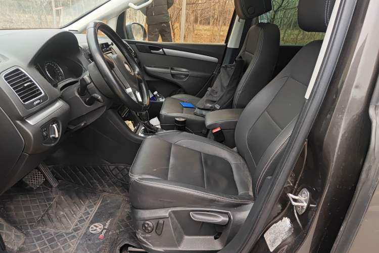 Used Volkswagen Sharan 2013 1.8TSI Standard Model Euro IV Left Front Seat