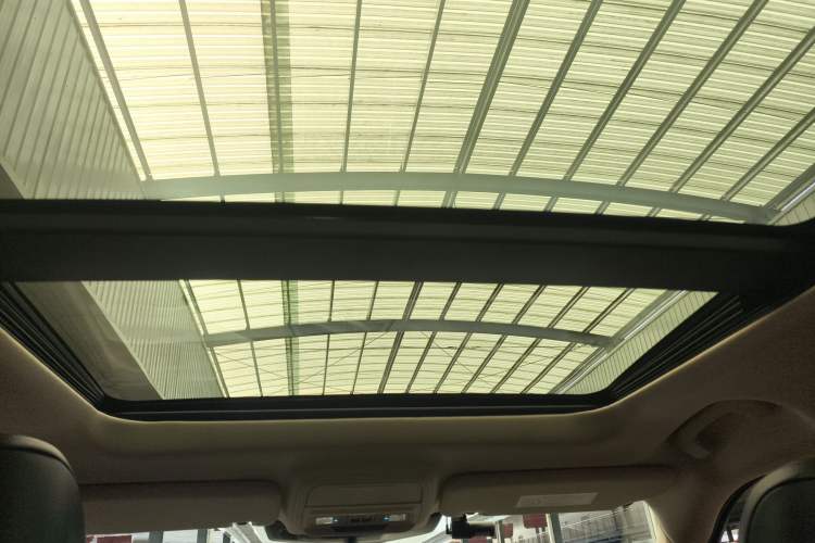 Used Ford Explorer 2023 EcoBoost 285 Four-Wheel Drive Titanium Edition 6 Seats
