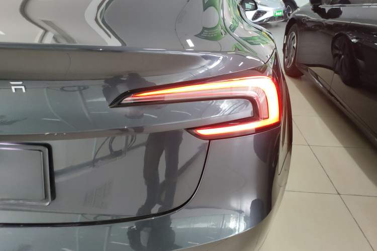 Used Tesla Model 3 2023 Rear-Wheel-Drive Version
