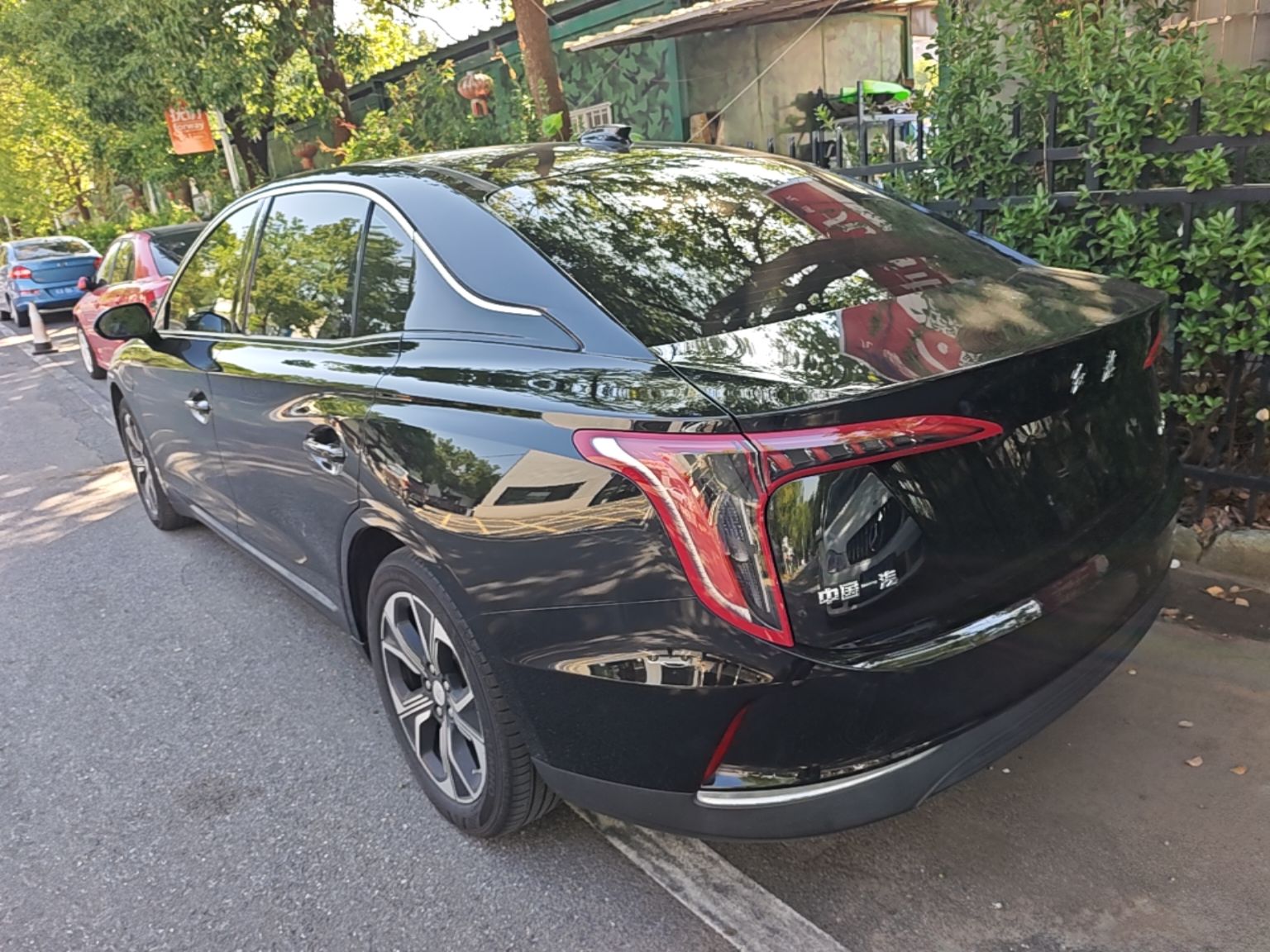 Hongqi E-QM5 2021 Charging Version Flagship Edition — снимка 4