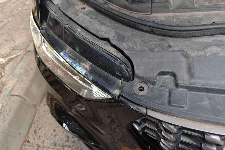 Used Wey VV5 2020 1.5T Two-Wheel Drive Color Pioneer
