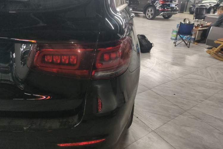 Used Mercedes-Benz GLC 2022 Refreshed GLC 300 L 4MATIC Dynamic Edition
