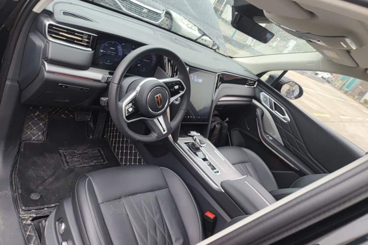 Used Hongqi HS7 PHEV 2024 2.0T PHEV Four-Wheel Drive Flagship Edition 7 Seats Center Console