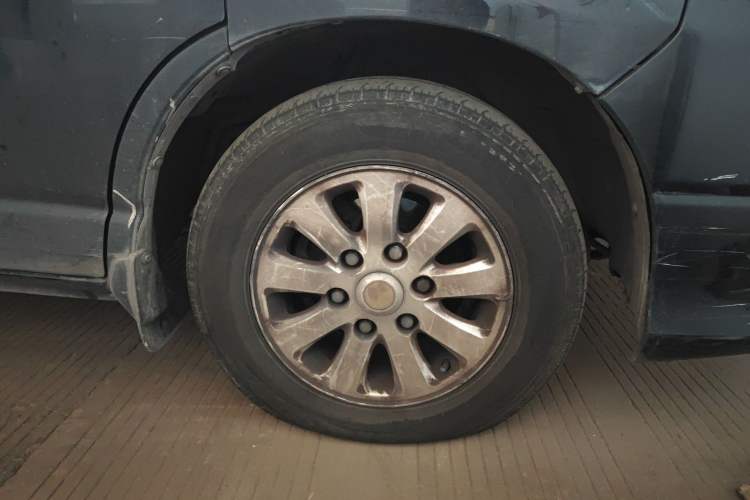 Used Jinbei Express 2017 2.0L Classic Version V19 Right Front Wheel Hub