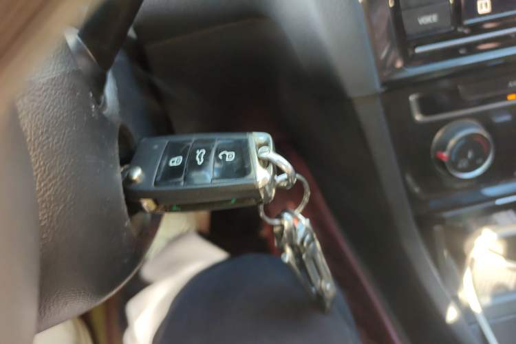 Used Volkswagen Golf 2019 280TSI DSG Comfort Version China VI Standard Vehicle Key