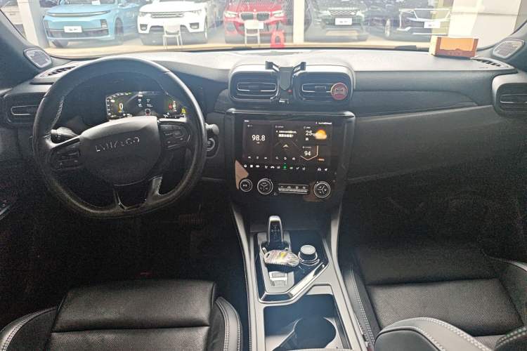 Used Lynk & Co 03 2022 2.0TD DCT JingPro
