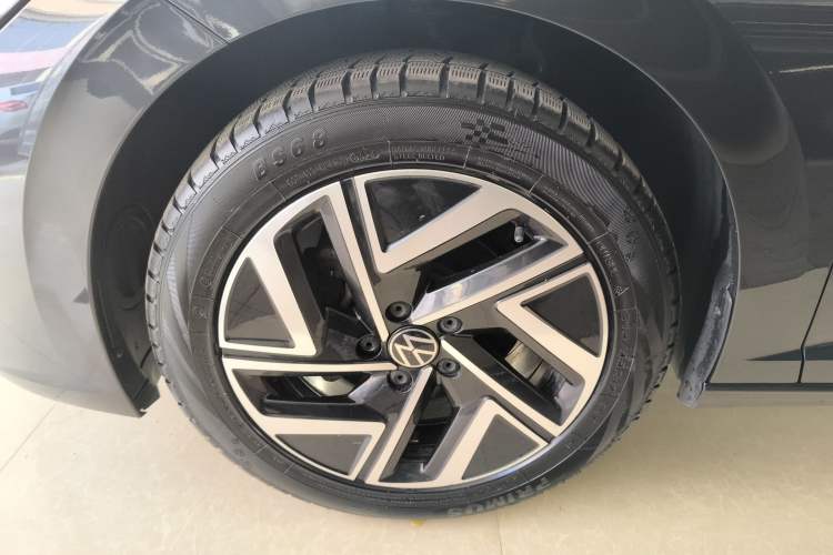 Used Volkswagen Sagitar 2023 280TSI DSG Beyond Lite Edition Left Front Wheel Hub