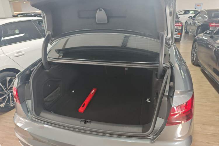 Used Audi A4L 2021 40 TFSI Enjoy Life Edition
