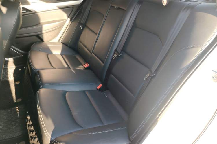 Used Geely Auto Emgrand 2018 1.5L CVT Upward Connect Edition
