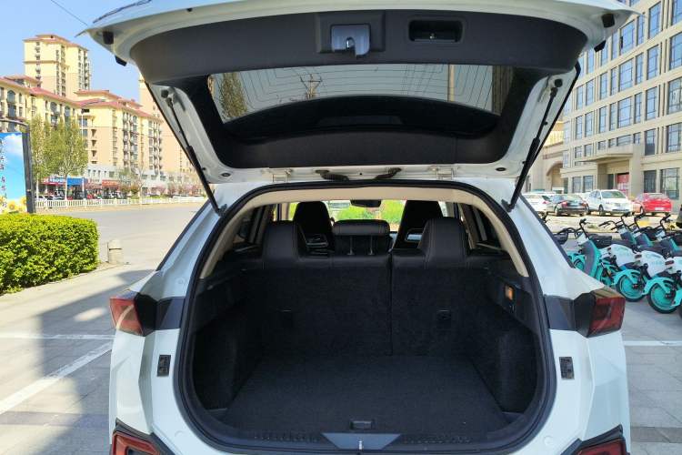 Used Bestune T77 2019 230 TID Automatic Prestige Version China V Emission Standard
