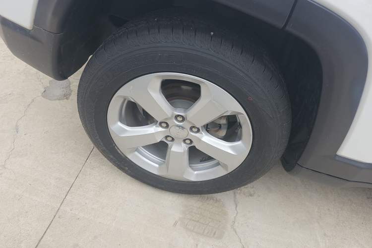 Used Jeep Compass 2017 200T Automatic Enjoyment Version Right Rear Wheel Hub