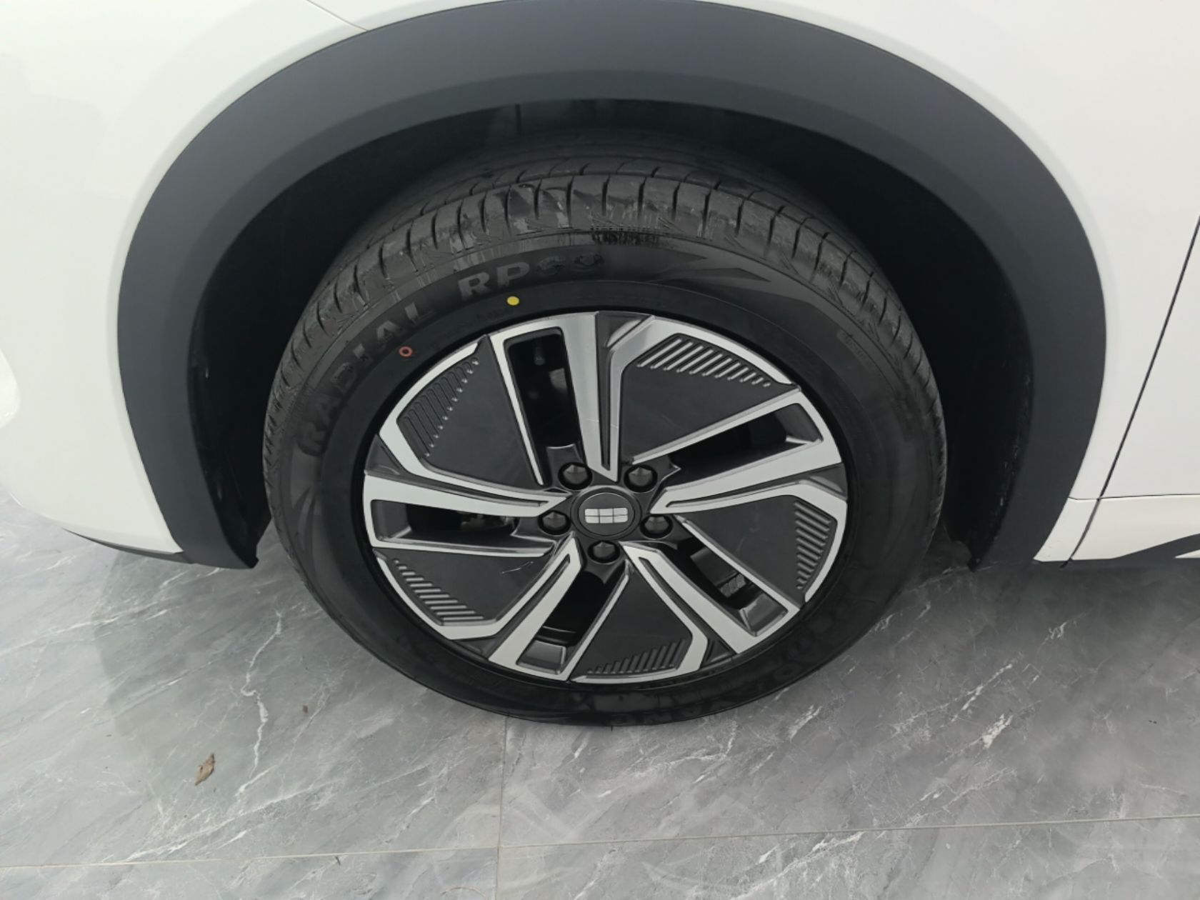 Geely Galaxy Xingjian 7 EM-i 2025 55 km Launch Edition — снимка 10