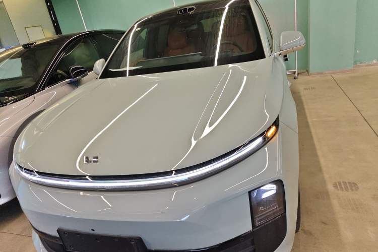 Used Li Auto L6 2025 Max Smart Refresh Edition Front