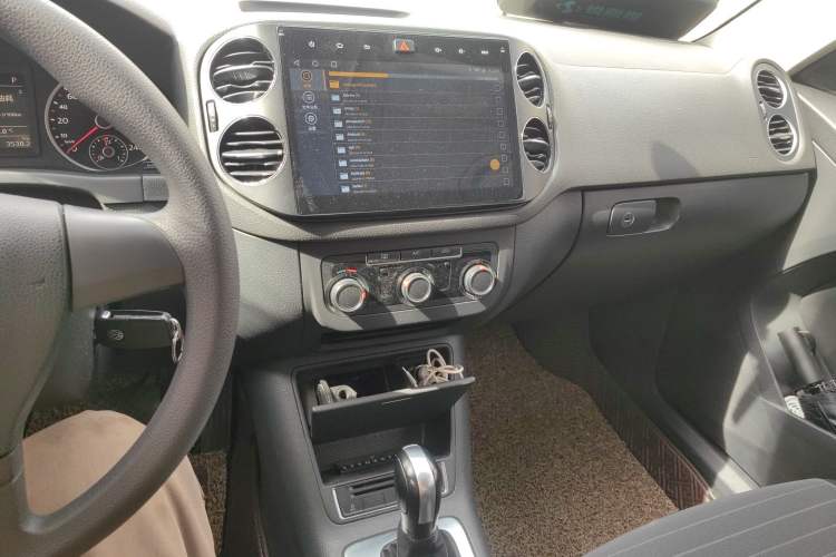 Used Volkswagen Tiguan L 2015 1.8TSI Automatic Two-Wheel Drive Trend Edition
