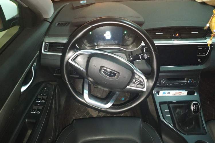 Used Geely Auto Emgrand 2019 Leading Edition 1.5L Manual Upgraded Connectivity Model China V Standard Steering Wheel
