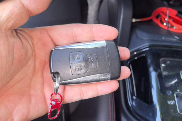 Used Geely Auto GX7 2014 2.0L Automatic Prestige Edition Vehicle Key