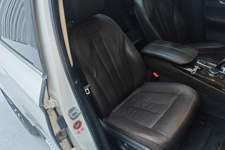 Used BMW X5 2018 xDrive28i
