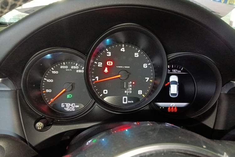 Used Porsche Macan 2018 Macan 2.0T
