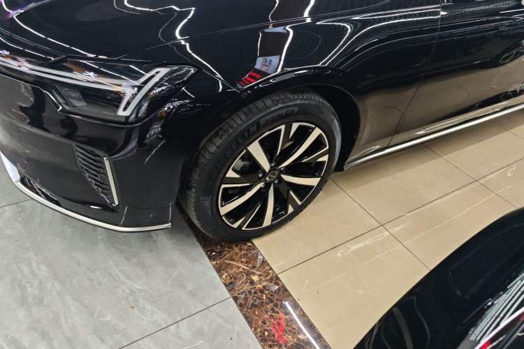 Used Volvo S90 2026 B5 Zhiyi Luxury Edition