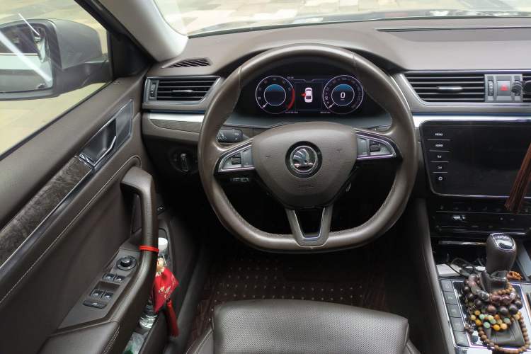 Used Skoda Superb 2021 TSI380 DSG Flagship Edition

