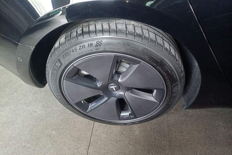 Used Tesla Model 3 2022 Rear-Wheel-Drive Version Right Rear Wheel Hub