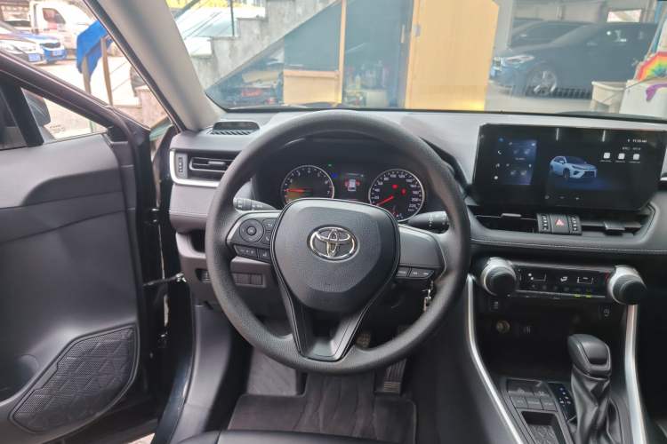 Used Toyota Wildlander 2023 2.0L CVT Two-Wheel Drive Leading Edition Steering Wheel