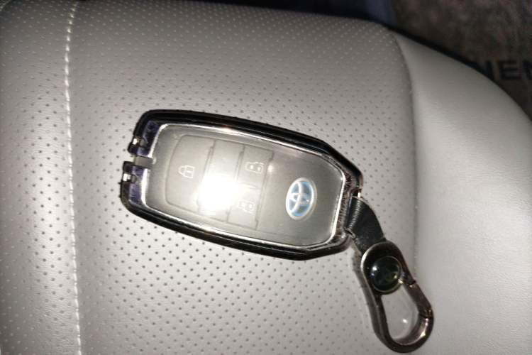 Used Toyota SIENNA 2023 2.5L Hybrid Comfort Edition Interior 1