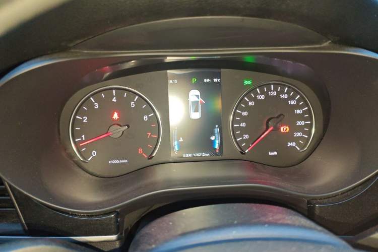 Used BYD Song MAX 2017 1.5T Automatic Smart Connect Elite 7-Seater Instrument Cluster