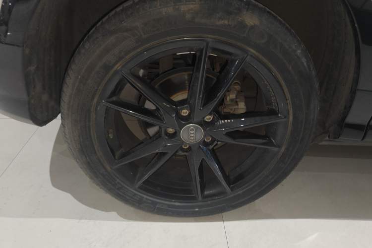 Used Audi Q2L 2021 35 TFSI Progressive Dynamic Edition
