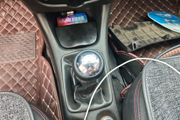 Used Peugeot 207 2011 Hatchback 1.4L Manual Yule Edition Gear Lever