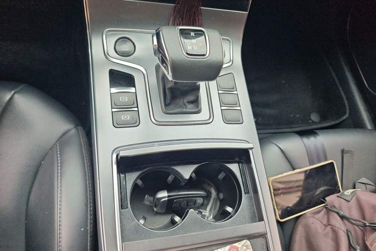 Used Hongqi H5 2022 Classic Model 1.5T DCT Flagship Edition Gear Lever