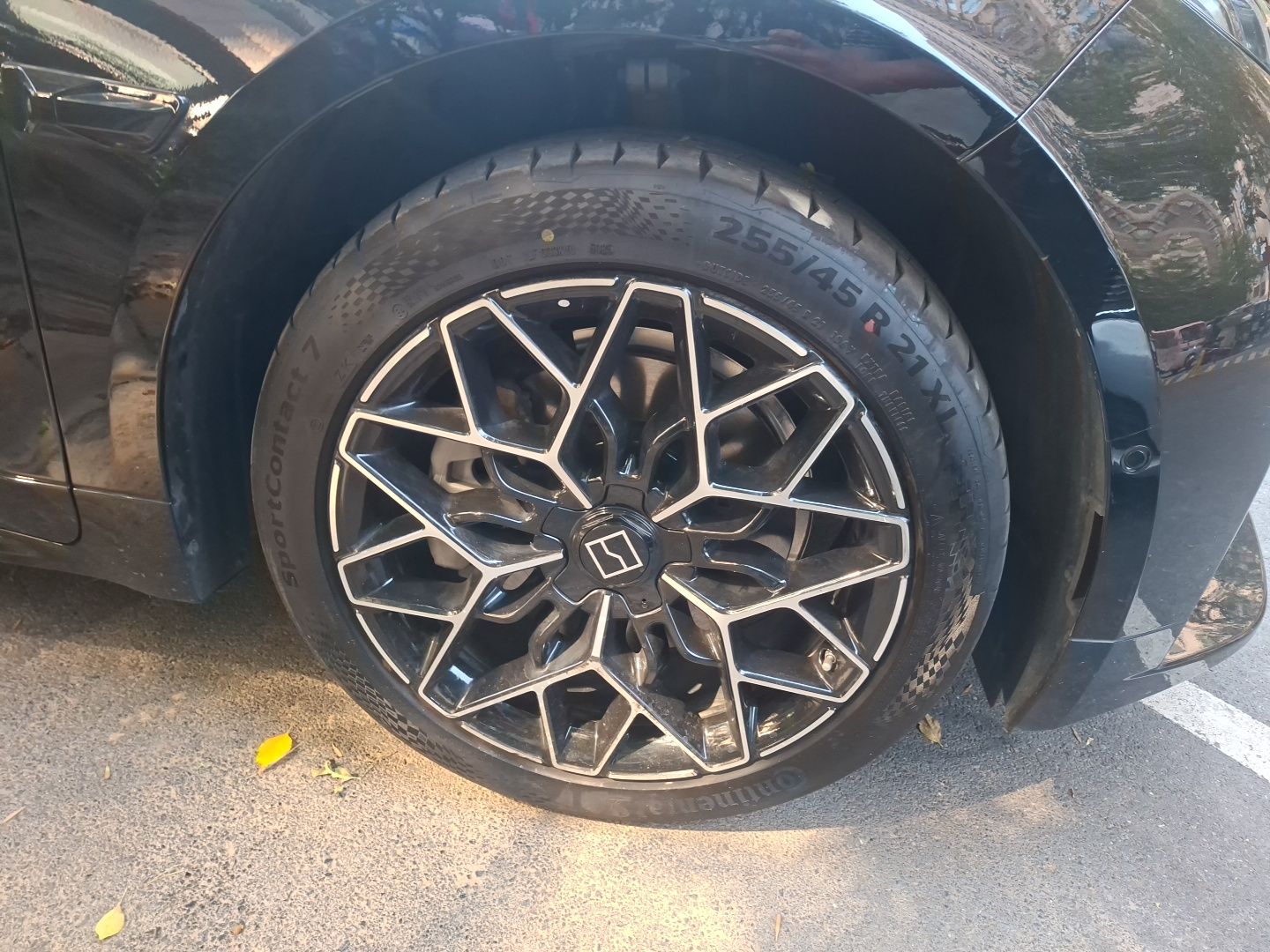 Zeekr 001 2026 95° All-Wheel-Drive Max Edition — снимка 8