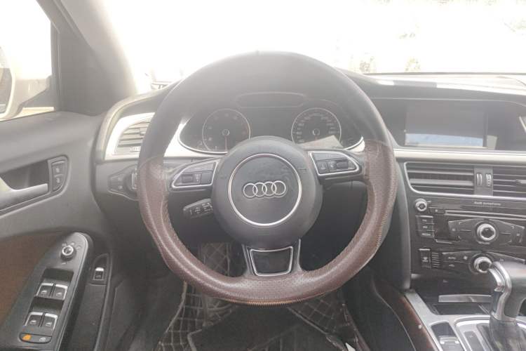 Used Audi A4L 2013 35 TFSI Automatic Standard Model
