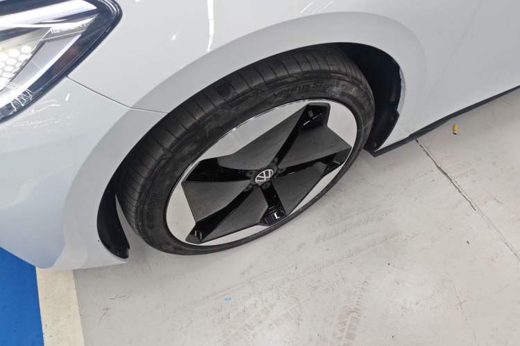 Used Volkswagen ID.3 2021 Pro Smart Edition Exterior 4