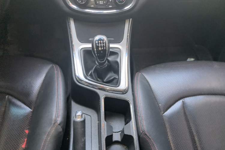Used Baojun 560 2016 1.8L Manual Luxury Edition