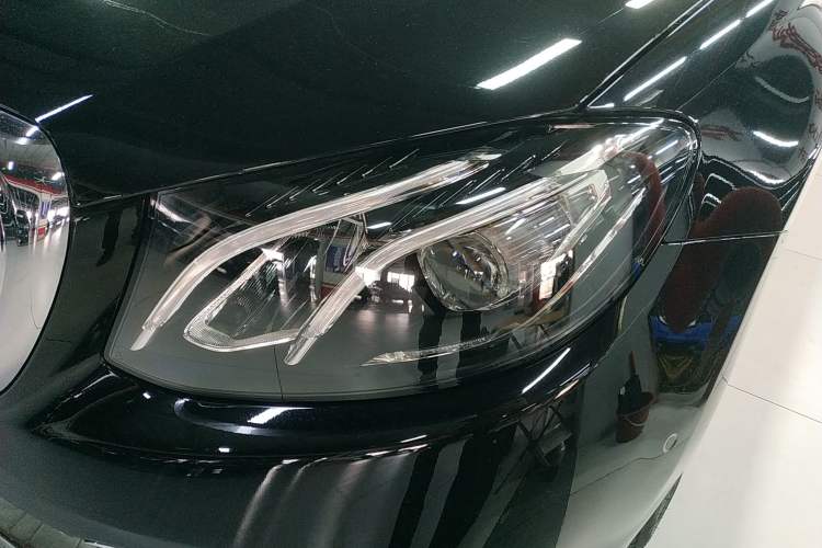 Used Mercedes-Benz E-Class 2020 Facelift E 260 L