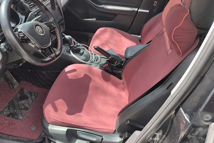 Used Volkswagen Sagitar 2015 230TSI Automatic Comfort Version
