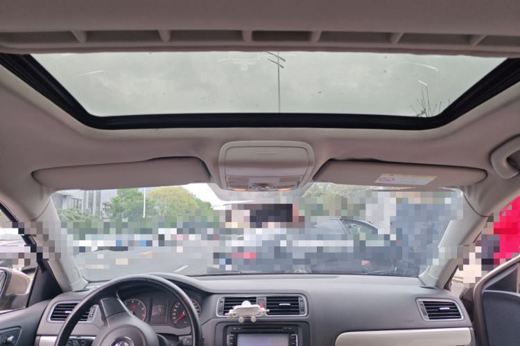 Used Volkswagen Sagitar 2014 Revised Version 1.6L Automatic Leading Edition
