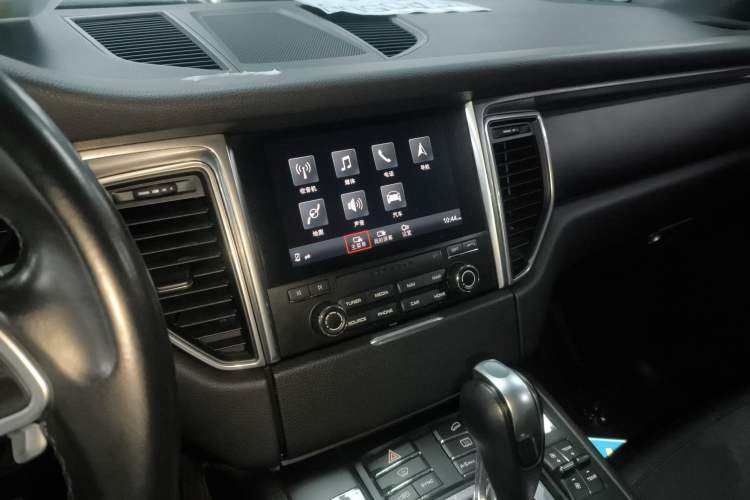 Used Porsche Macan 2017 Macan 2.0T Audio And AC Panel