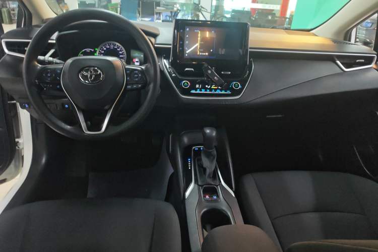 Used Toyota Corolla 2021 Dual-Motor 1.8L E-CVT Elite Edition Center Console